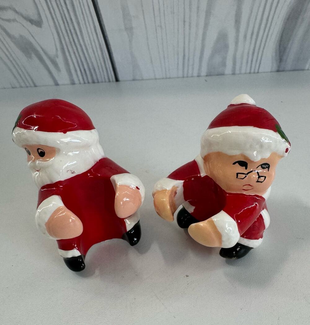 Vtg Mr & Mrs Santa Claus Ceramic Pillar Candle Hugger Holders MCM 2.0” Tall